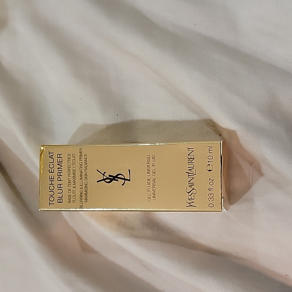 YSL touché eclat blur primer